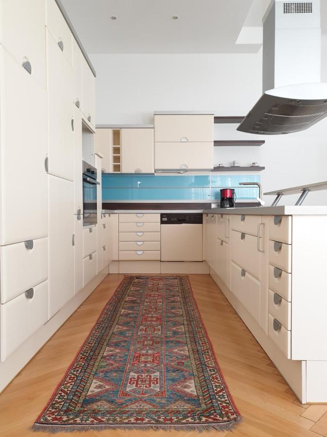 Sunny And Spacious Apartment Near City Centre Vienna Exterior photo