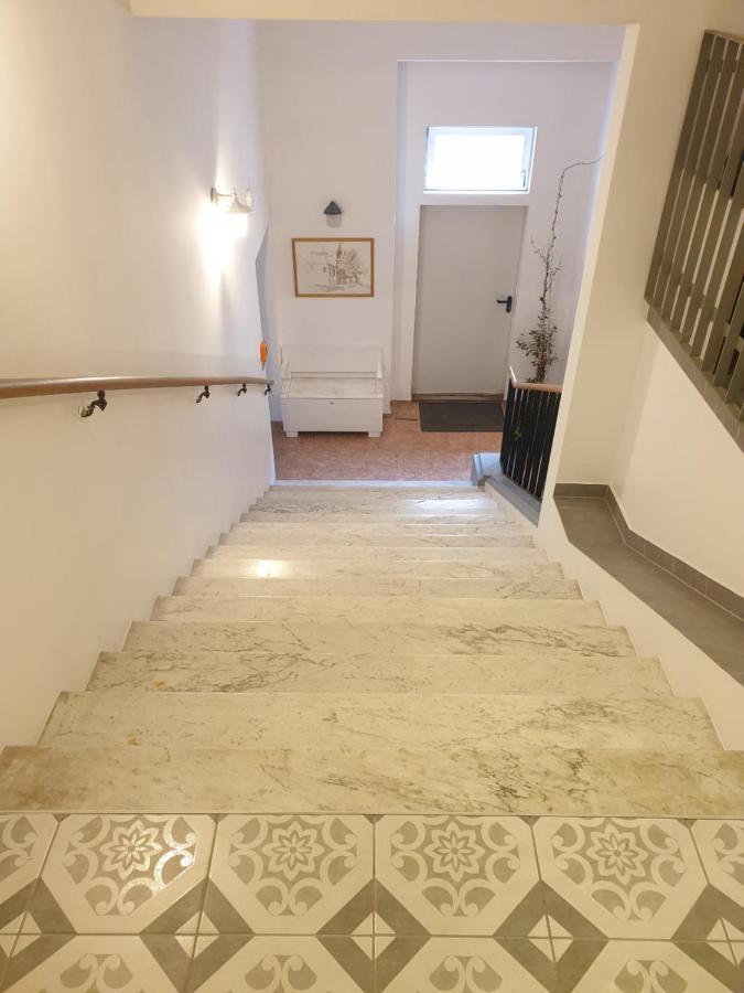 Sunny And Spacious Apartment Near City Centre Vienna Exterior photo