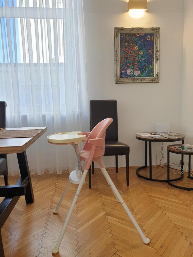 Sunny And Spacious Apartment Near City Centre Vienna Exterior photo